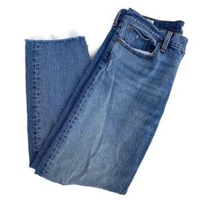Levi’s Wedgie Straight Leg Destroyed Knee Frayed Denim Jeans 31